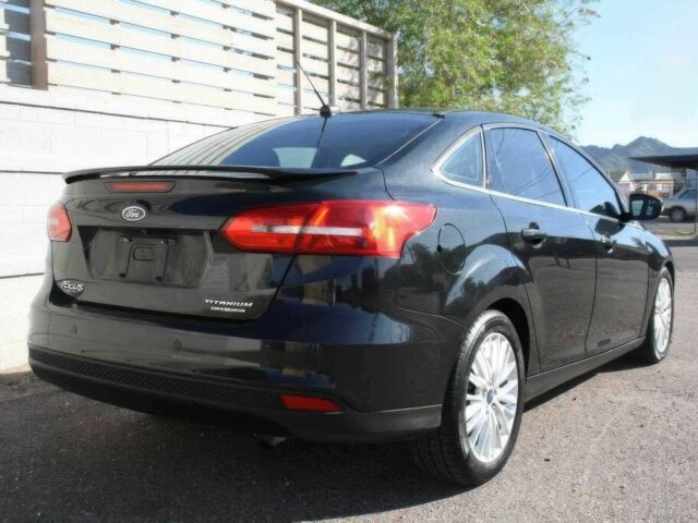 Черный Форд Фокус, объемом двигателя 2 л и пробегом 73 тыс. км за 1400 $, фото 3 на Automoto.ua