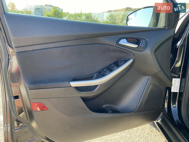 Чорний Форд Фокус, об'ємом двигуна 2 л та пробігом 109 тис. км за 7500 $, фото 20 на Automoto.ua