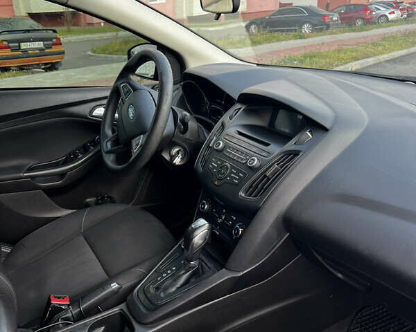 Черный Форд Фокус, объемом двигателя 2 л и пробегом 203 тыс. км за 7200 $, фото 7 на Automoto.ua