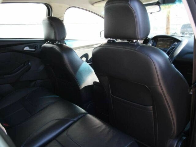 Черный Форд Фокус, объемом двигателя 2 л и пробегом 73 тыс. км за 1400 $, фото 9 на Automoto.ua