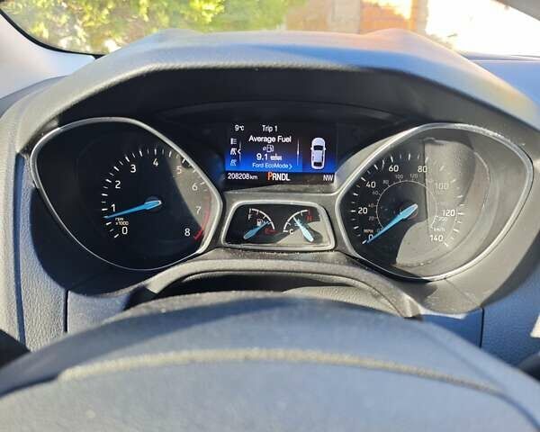 Черный Форд Фокус, объемом двигателя 2 л и пробегом 208 тыс. км за 6700 $, фото 2 на Automoto.ua