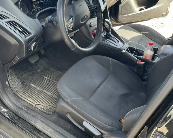 Чорний Форд Фокус, об'ємом двигуна 2 л та пробігом 208 тис. км за 7500 $, фото 2 на Automoto.ua