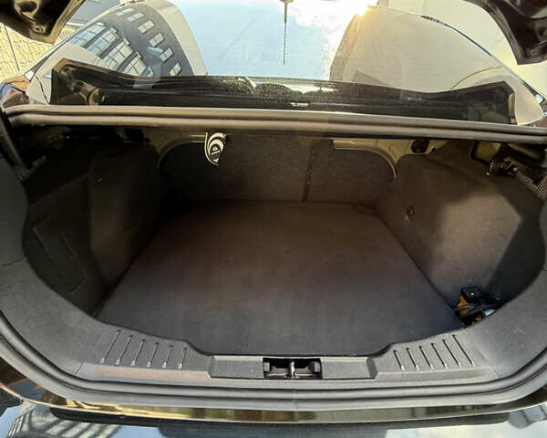 Чорний Форд Фокус, об'ємом двигуна 2 л та пробігом 183 тис. км за 8250 $, фото 5 на Automoto.ua