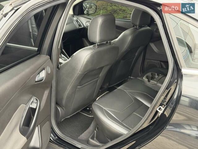 Черный Форд Фокус, объемом двигателя 2 л и пробегом 187 тыс. км за 9500 $, фото 9 на Automoto.ua