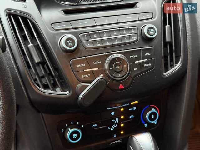 Черный Форд Фокус, объемом двигателя 2.02 л и пробегом 206 тыс. км за 6699 $, фото 44 на Automoto.ua