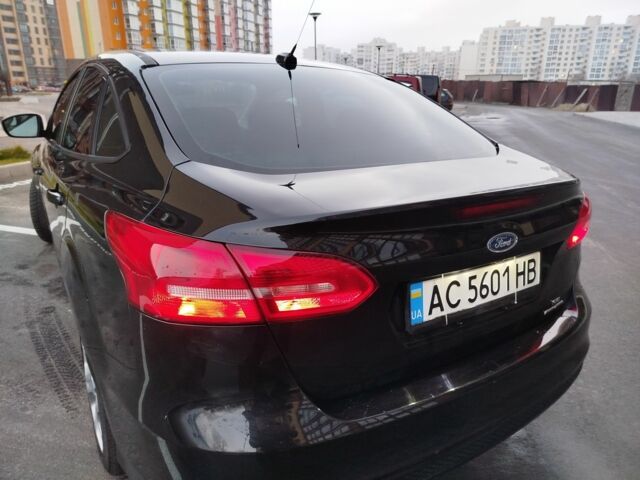 Черный Форд Фокус, объемом двигателя 2 л и пробегом 147 тыс. км за 7500 $, фото 1 на Automoto.ua