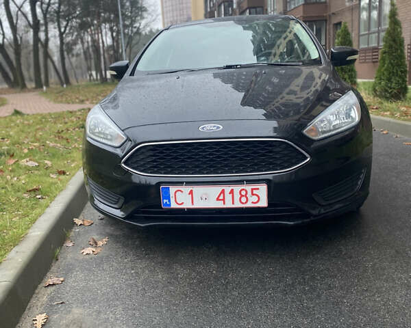 Черный Форд Фокус, объемом двигателя 2 л и пробегом 147 тыс. км за 7899 $, фото 5 на Automoto.ua