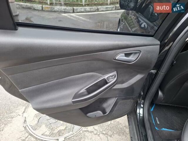 Черный Форд Фокус, объемом двигателя 2 л и пробегом 188 тыс. км за 6900 $, фото 17 на Automoto.ua