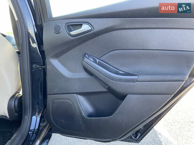 Чорний Форд Фокус, об'ємом двигуна 2 л та пробігом 109 тис. км за 7500 $, фото 24 на Automoto.ua