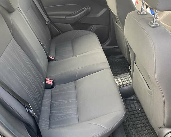 Чорний Форд Фокус, об'ємом двигуна 2 л та пробігом 183 тис. км за 7000 $, фото 18 на Automoto.ua