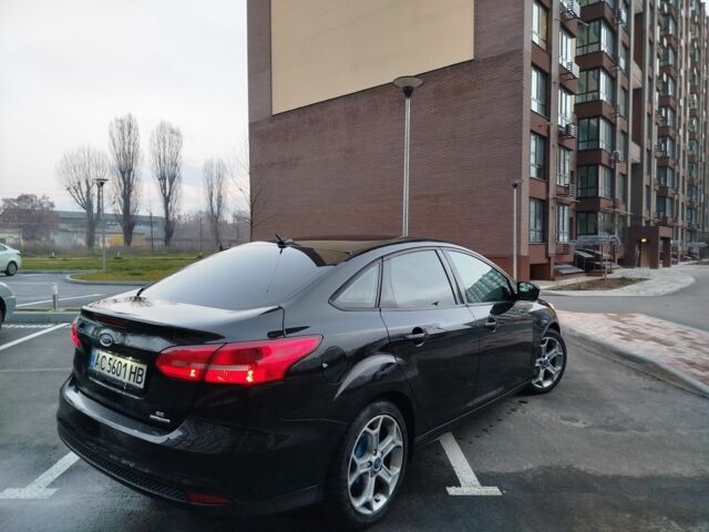 Черный Форд Фокус, объемом двигателя 2 л и пробегом 147 тыс. км за 7500 $, фото 5 на Automoto.ua