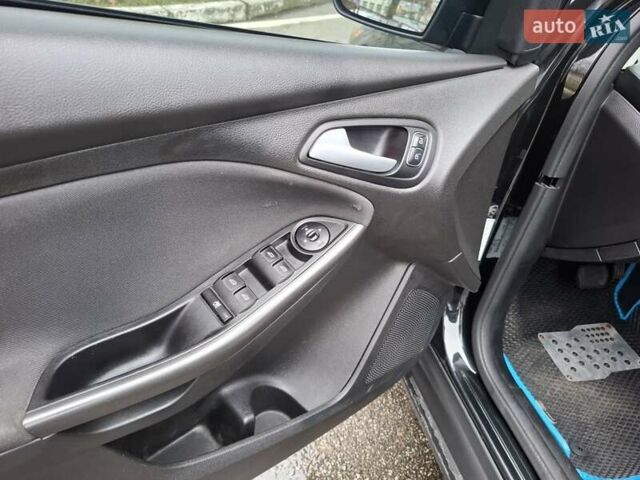 Черный Форд Фокус, объемом двигателя 2 л и пробегом 188 тыс. км за 6900 $, фото 7 на Automoto.ua