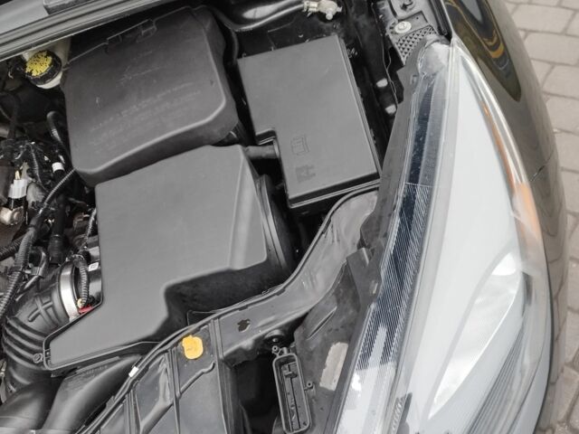 Черный Форд Фокус, объемом двигателя 2 л и пробегом 195 тыс. км за 7900 $, фото 17 на Automoto.ua