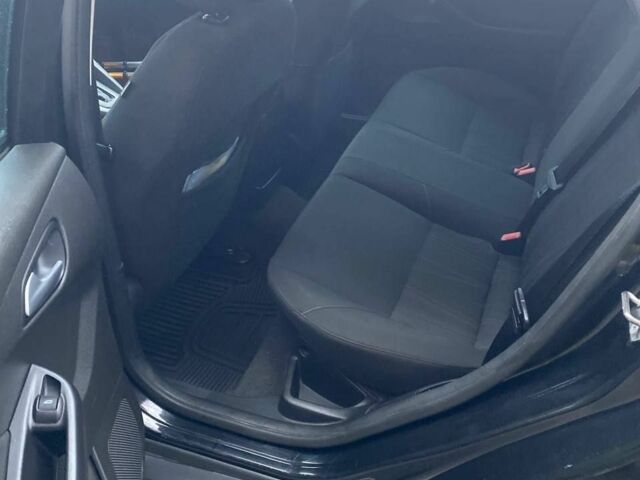 Черный Форд Фокус, объемом двигателя 2 л и пробегом 147 тыс. км за 7500 $, фото 10 на Automoto.ua