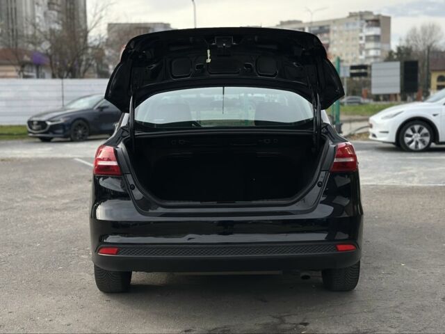 Черный Форд Фокус, объемом двигателя 2 л и пробегом 121 тыс. км за 9200 $, фото 8 на Automoto.ua