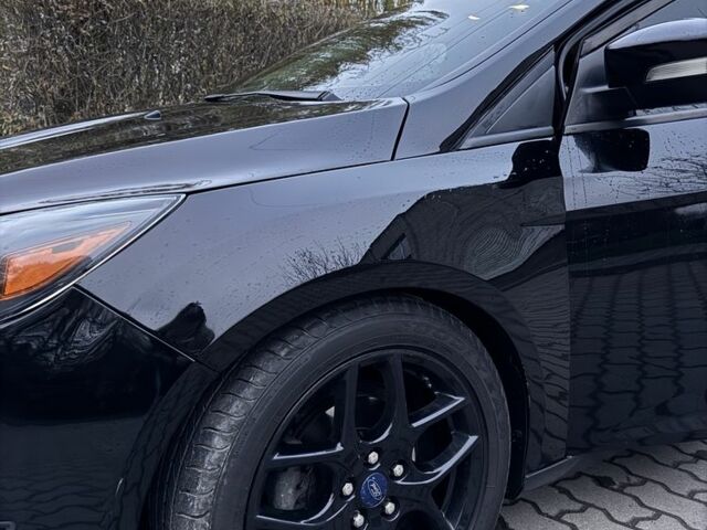 Черный Форд Фокус, объемом двигателя 2 л и пробегом 120 тыс. км за 7750 $, фото 7 на Automoto.ua