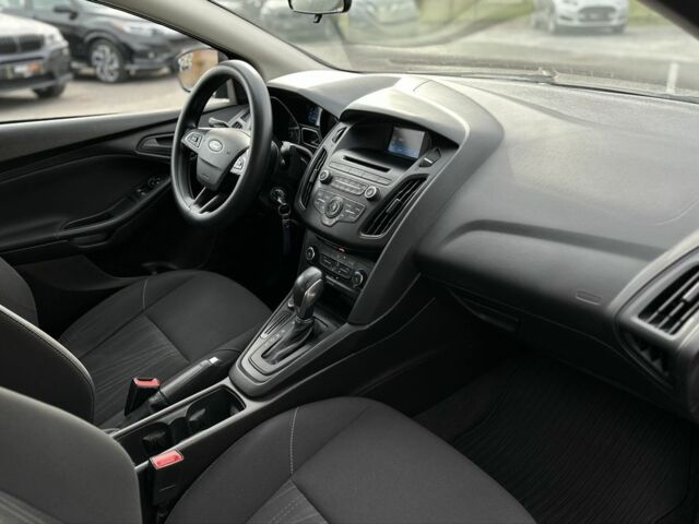 Черный Форд Фокус, объемом двигателя 2 л и пробегом 121 тыс. км за 9200 $, фото 14 на Automoto.ua