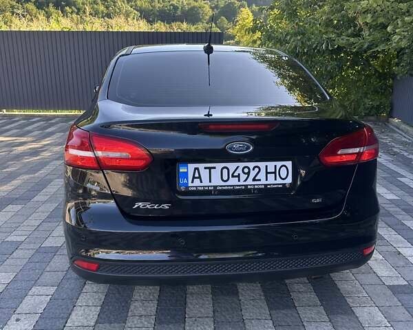 Черный Форд Фокус, объемом двигателя 2 л и пробегом 185 тыс. км за 10000 $, фото 3 на Automoto.ua