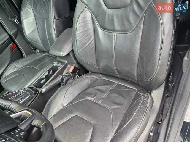Форд Фокус 2016 в Киеве на Automoto.ua Черный Форд Фокус, объемом двигателя 2 л и пробегом 131 тыс. км за 10000 $, фото 22 на Automoto.ua