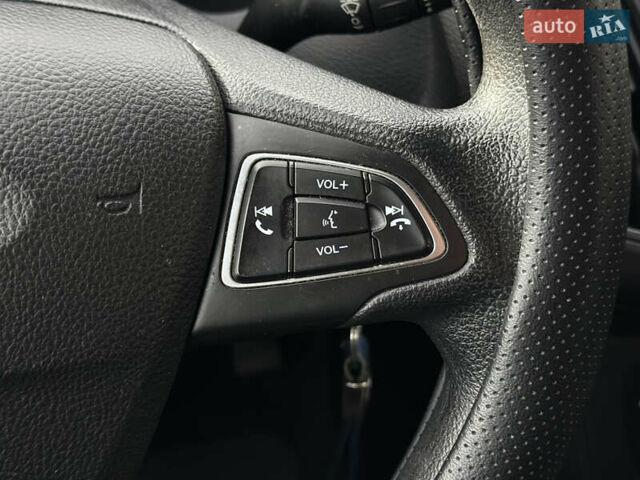 Чорний Форд Фокус, об'ємом двигуна 2 л та пробігом 121 тис. км за 9200 $, фото 33 на Automoto.ua