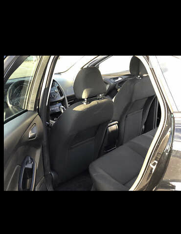 Черный Форд Фокус, объемом двигателя 2 л и пробегом 190 тыс. км за 11000 $, фото 3 на Automoto.ua