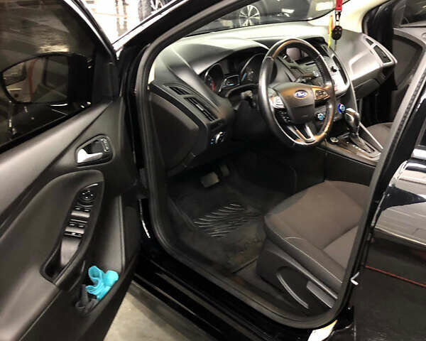 Черный Форд Фокус, объемом двигателя 2 л и пробегом 190 тыс. км за 11000 $, фото 7 на Automoto.ua