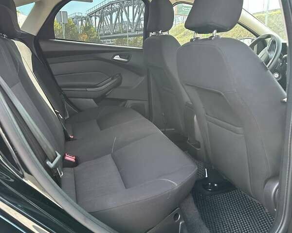 Форд Фокус 2016 в Ирпене на Automoto.ua Черный Форд Фокус, объемом двигателя 2 л и пробегом 109 тыс. км за 8900 $, фото 10 на Automoto.ua