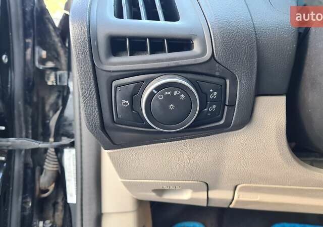 Форд Фокус 2016 в Ровно на Automoto.ua Черный Форд Фокус, объемом двигателя 2 л и пробегом 79 тыс. км за 7700 $, фото 12 на Automoto.ua