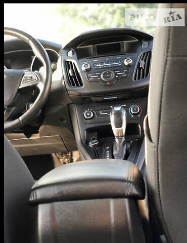 Черный Форд Фокус, объемом двигателя 2 л и пробегом 190 тыс. км за 11000 $, фото 1 на Automoto.ua