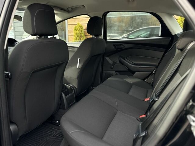 Черный Форд Фокус, объемом двигателя 2 л и пробегом 121 тыс. км за 9200 $, фото 23 на Automoto.ua