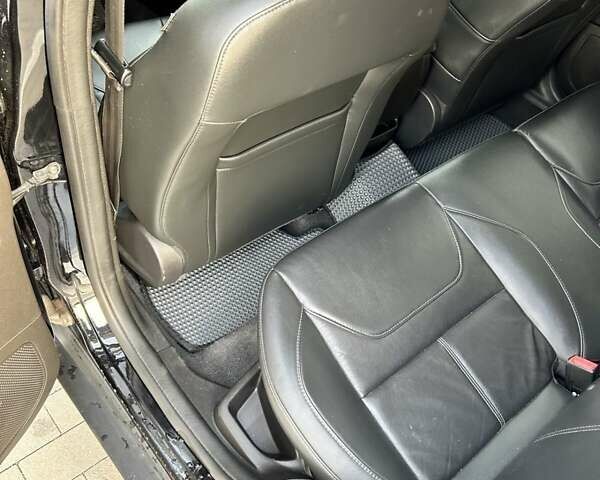 Форд Фокус 2016 в Луцке на Automoto.ua Черный Форд Фокус, объемом двигателя 2 л и пробегом 190 тыс. км за 7800 $, фото 20 на Automoto.ua