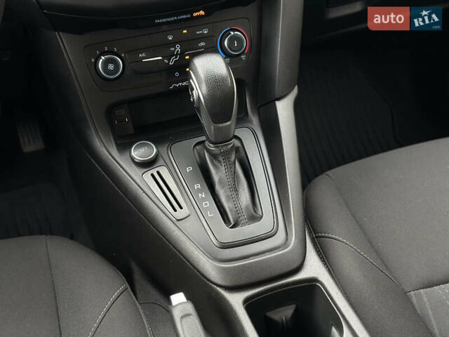 Чорний Форд Фокус, об'ємом двигуна 2 л та пробігом 121 тис. км за 9200 $, фото 39 на Automoto.ua