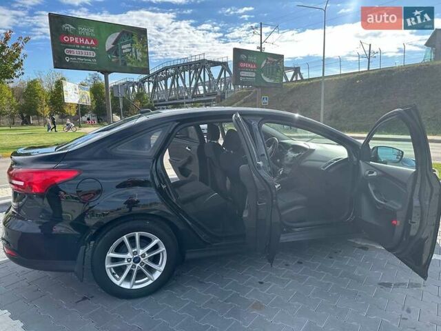 Форд Фокус 2016 в Ирпене на Automoto.ua Черный Форд Фокус, объемом двигателя 2 л и пробегом 109 тыс. км за 8900 $, фото 5 на Automoto.ua