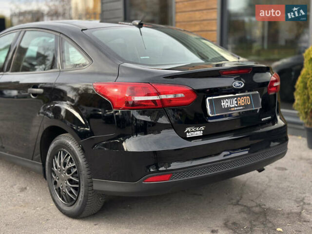 Чорний Форд Фокус, об'ємом двигуна 2 л та пробігом 121 тис. км за 9200 $, фото 13 на Automoto.ua