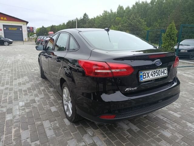 Черный Форд Фокус, объемом двигателя 2 л и пробегом 196 тыс. км за 7900 $, фото 6 на Automoto.ua