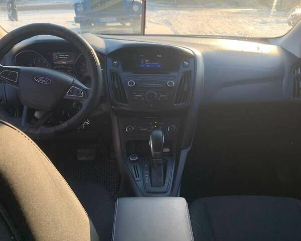 Чорний Форд Фокус, об'ємом двигуна 2 л та пробігом 143 тис. км за 8400 $, фото 9 на Automoto.ua