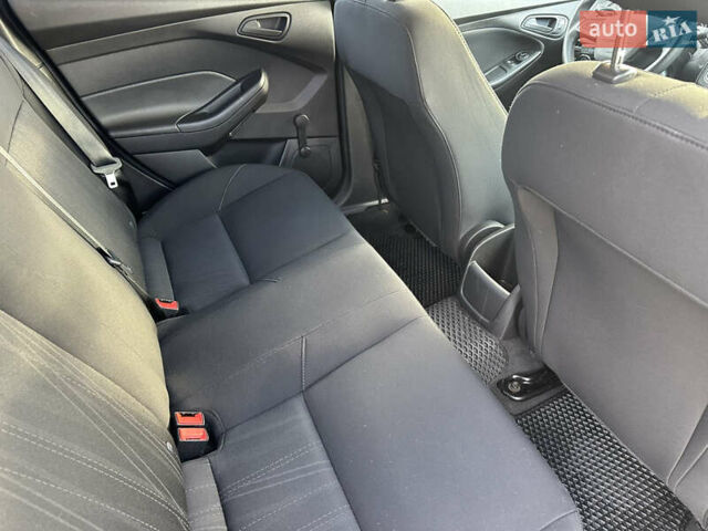 Черный Форд Фокус, объемом двигателя 2 л и пробегом 138 тыс. км за 8500 $, фото 23 на Automoto.ua