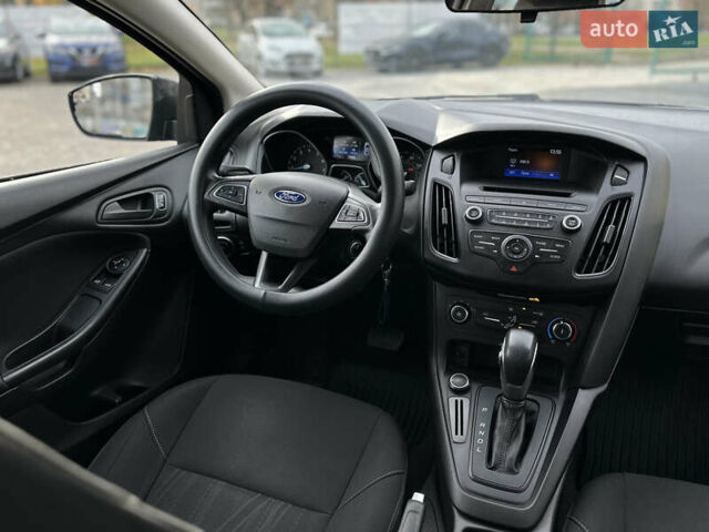 Чорний Форд Фокус, об'ємом двигуна 2 л та пробігом 121 тис. км за 9200 $, фото 30 на Automoto.ua