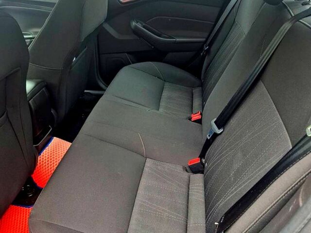 Форд Фокус 2016 у Києві на Automoto.ua Чорний Форд Фокус, об'ємом двигуна 2 л та пробігом 116 тис. км за 7600 $, фото 8 на Automoto.ua