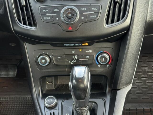 Чорний Форд Фокус, об'ємом двигуна 2 л та пробігом 165 тис. км за 7800 $, фото 12 на Automoto.ua