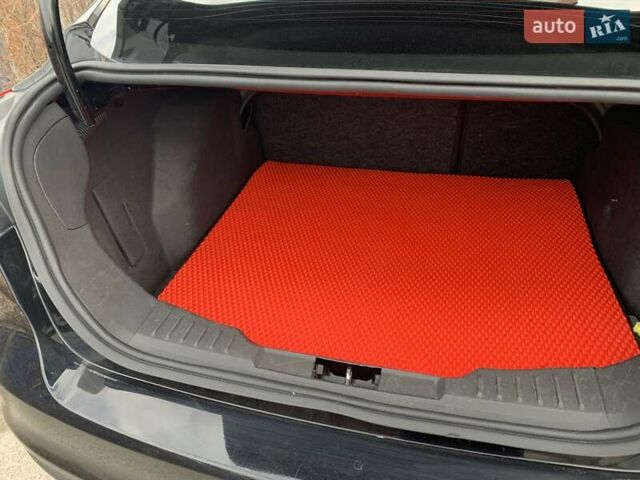 Черный Форд Фокус, объемом двигателя 2 л и пробегом 176 тыс. км за 8500 $, фото 10 на Automoto.ua