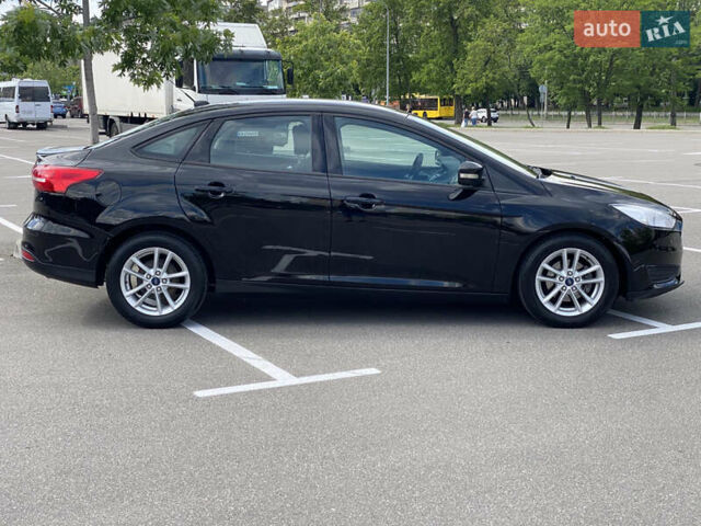 Черный Форд Фокус, объемом двигателя 2 л и пробегом 109 тыс. км за 9500 $, фото 6 на Automoto.ua
