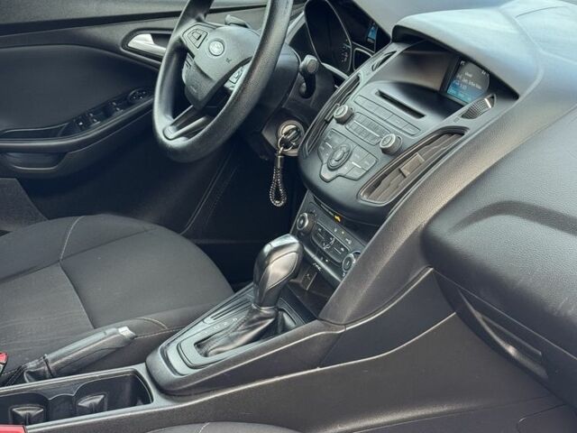 Чорний Форд Фокус, об'ємом двигуна 2 л та пробігом 165 тис. км за 7800 $, фото 3 на Automoto.ua