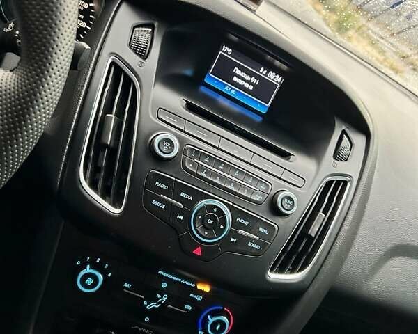 Форд Фокус 2016 в Луцке на Automoto.ua Черный Форд Фокус, объемом двигателя 2 л и пробегом 190 тыс. км за 7800 $, фото 25 на Automoto.ua