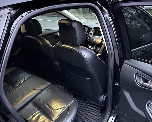 Черный Форд Фокус, объемом двигателя 2 л и пробегом 120 тыс. км за 7750 $, фото 20 на Automoto.ua