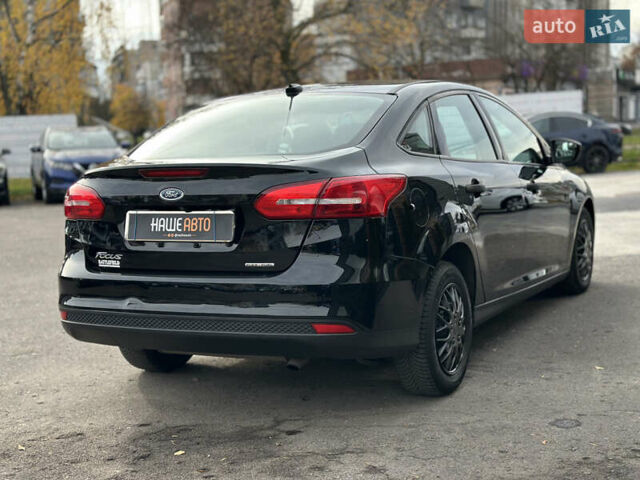 Чорний Форд Фокус, об'ємом двигуна 2 л та пробігом 121 тис. км за 9200 $, фото 19 на Automoto.ua