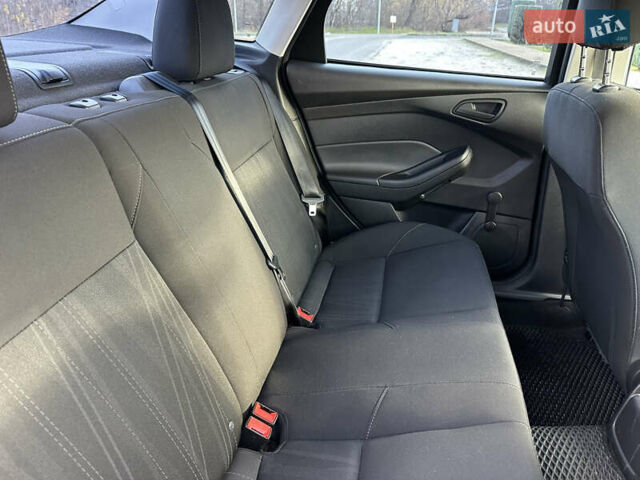 Черный Форд Фокус, объемом двигателя 2 л и пробегом 138 тыс. км за 8500 $, фото 26 на Automoto.ua