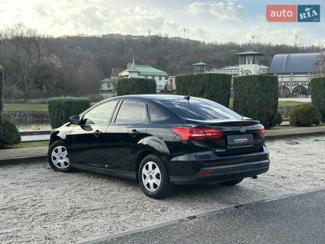 Черный Форд Фокус, объемом двигателя 2 л и пробегом 138 тыс. км за 8500 $, фото 7 на Automoto.ua
