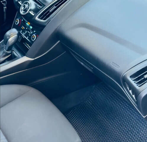 Черный Форд Фокус, объемом двигателя 2 л и пробегом 97 тыс. км за 8300 $, фото 20 на Automoto.ua