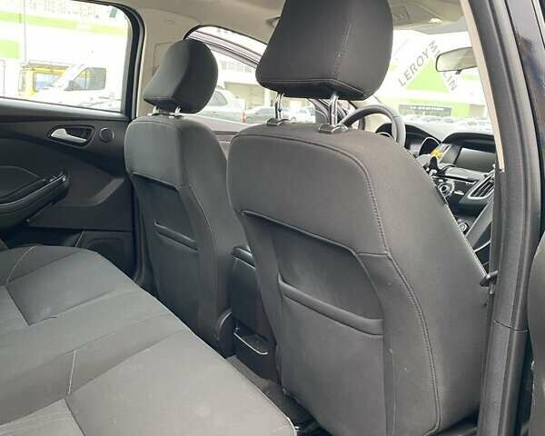 Черный Форд Фокус, объемом двигателя 2 л и пробегом 190 тыс. км за 9600 $, фото 12 на Automoto.ua